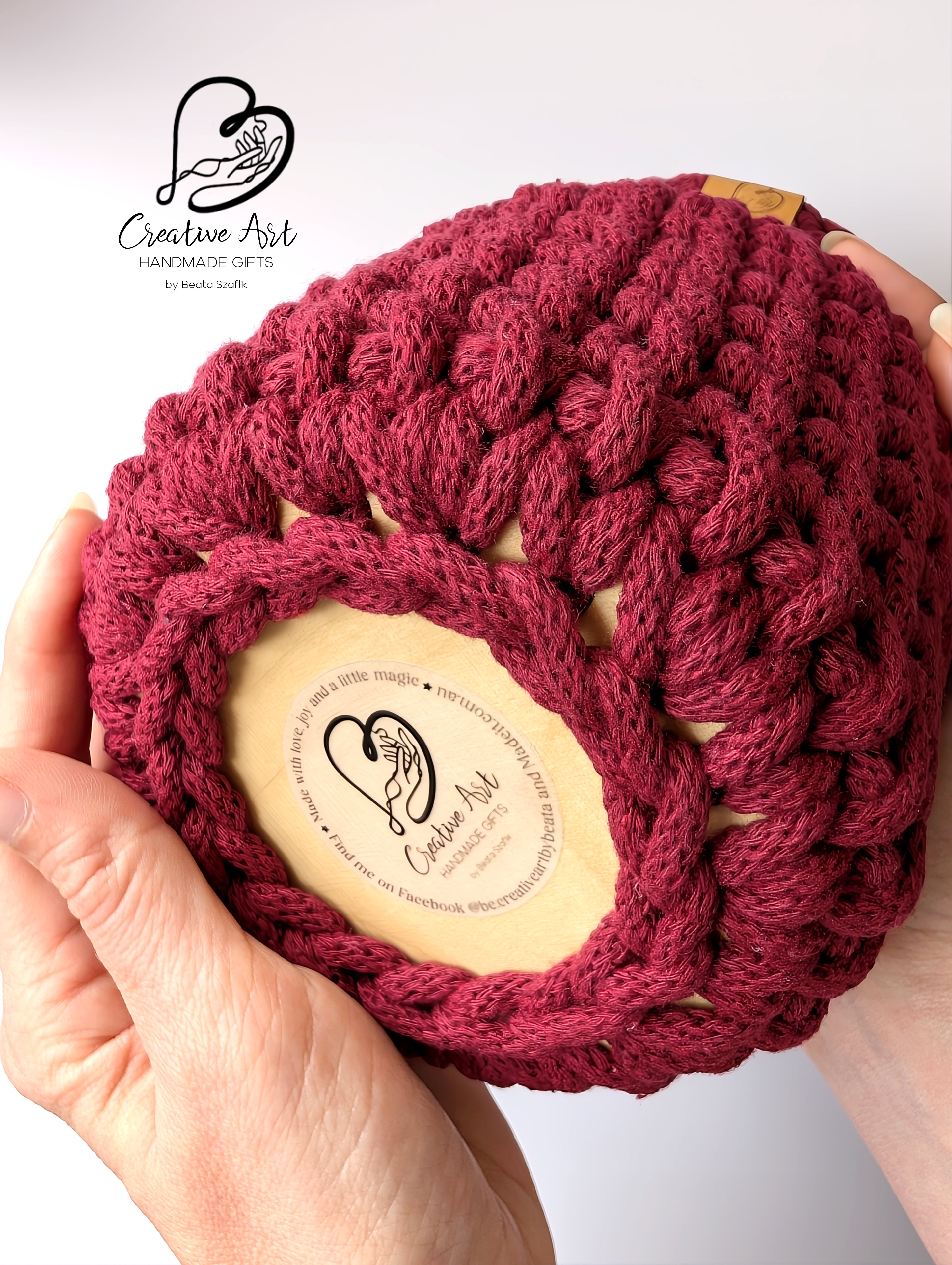 Crochet Vase on wooden base