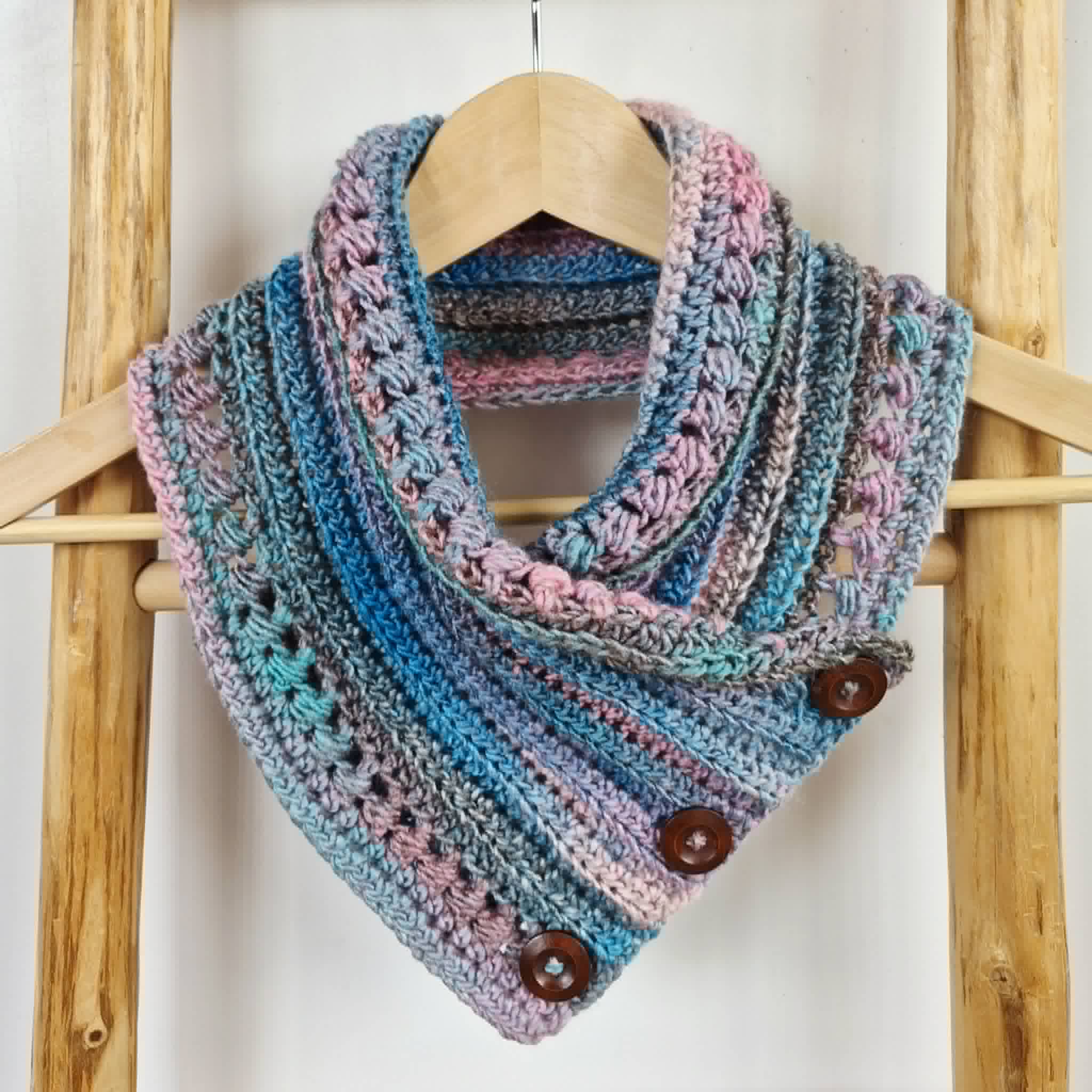 Ladies Neck warmer | Cowl | Scarf | Multi Colour | Adult | Vintage | Crochet