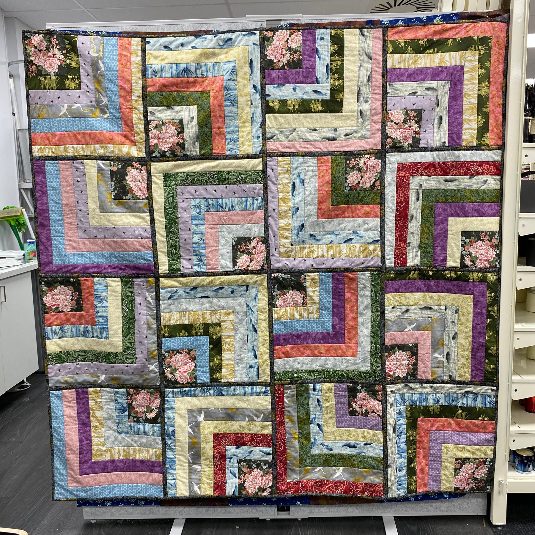 Oriental Logs - A Double Bed, Lounge or King Single quilt