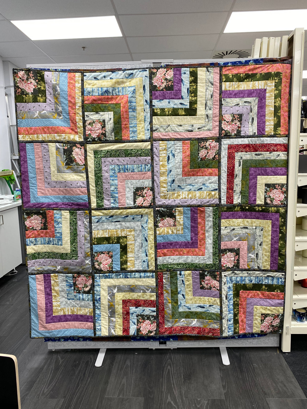 Oriental Logs - A Double Bed, Lounge or King Single quilt