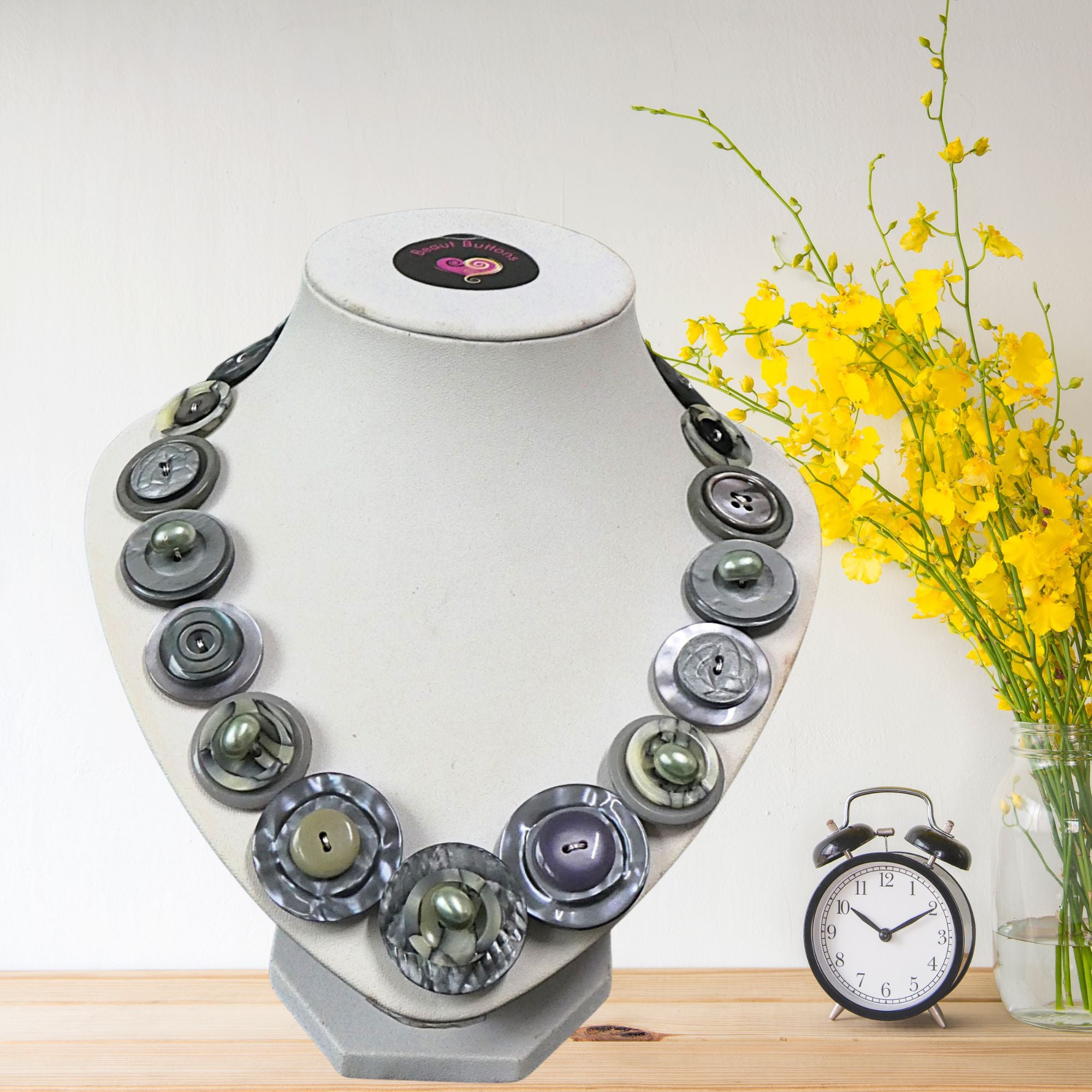 Handmade button necklace - Pearls and Oysters