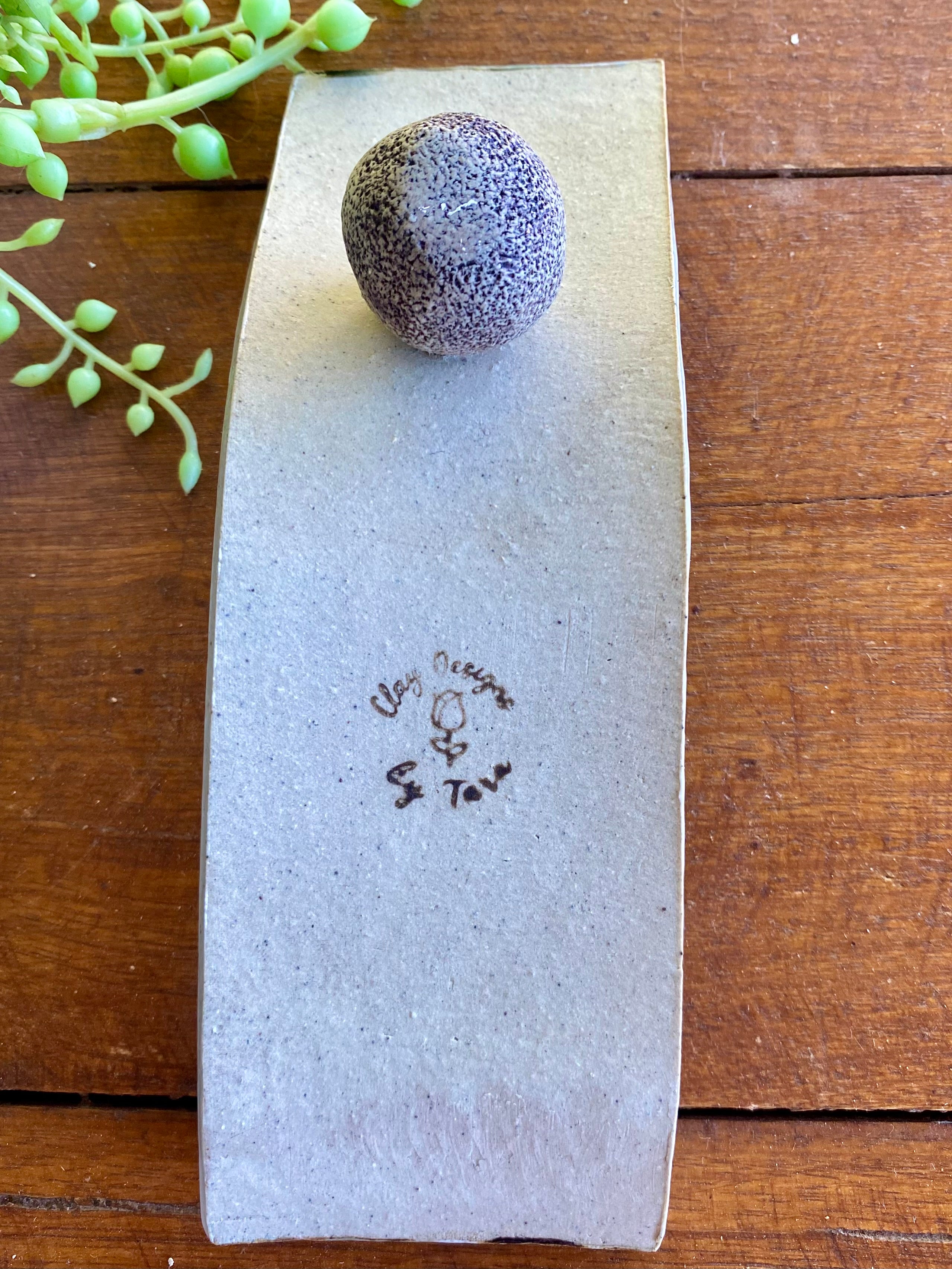 Ceramic Incense Holder – Textured Ribbon Form | Handmade Pottery