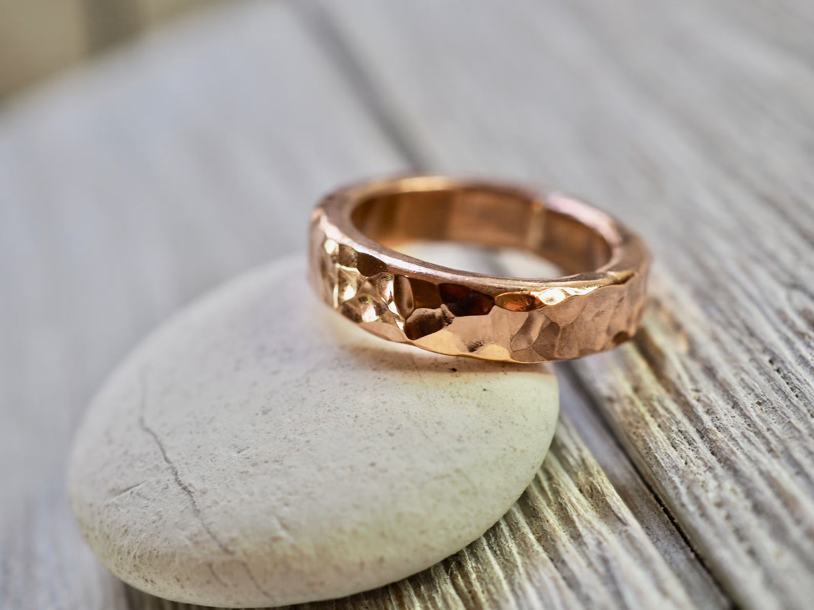 Hammered copper ring | Heavy copper ring | Heavy hammered copper ring | Handmade copper jewellery