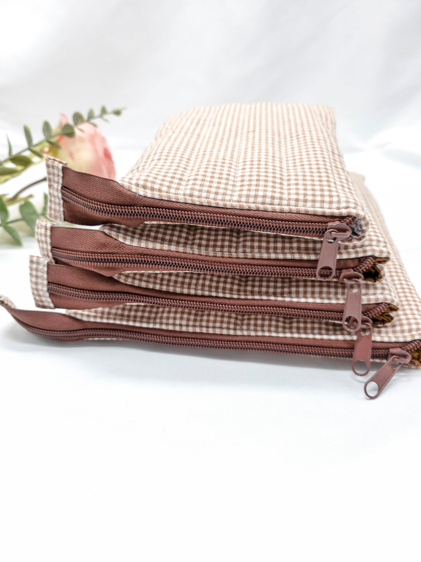 Padded Kindle Sleeve, Quilted E-reader case, Caramel Gingham