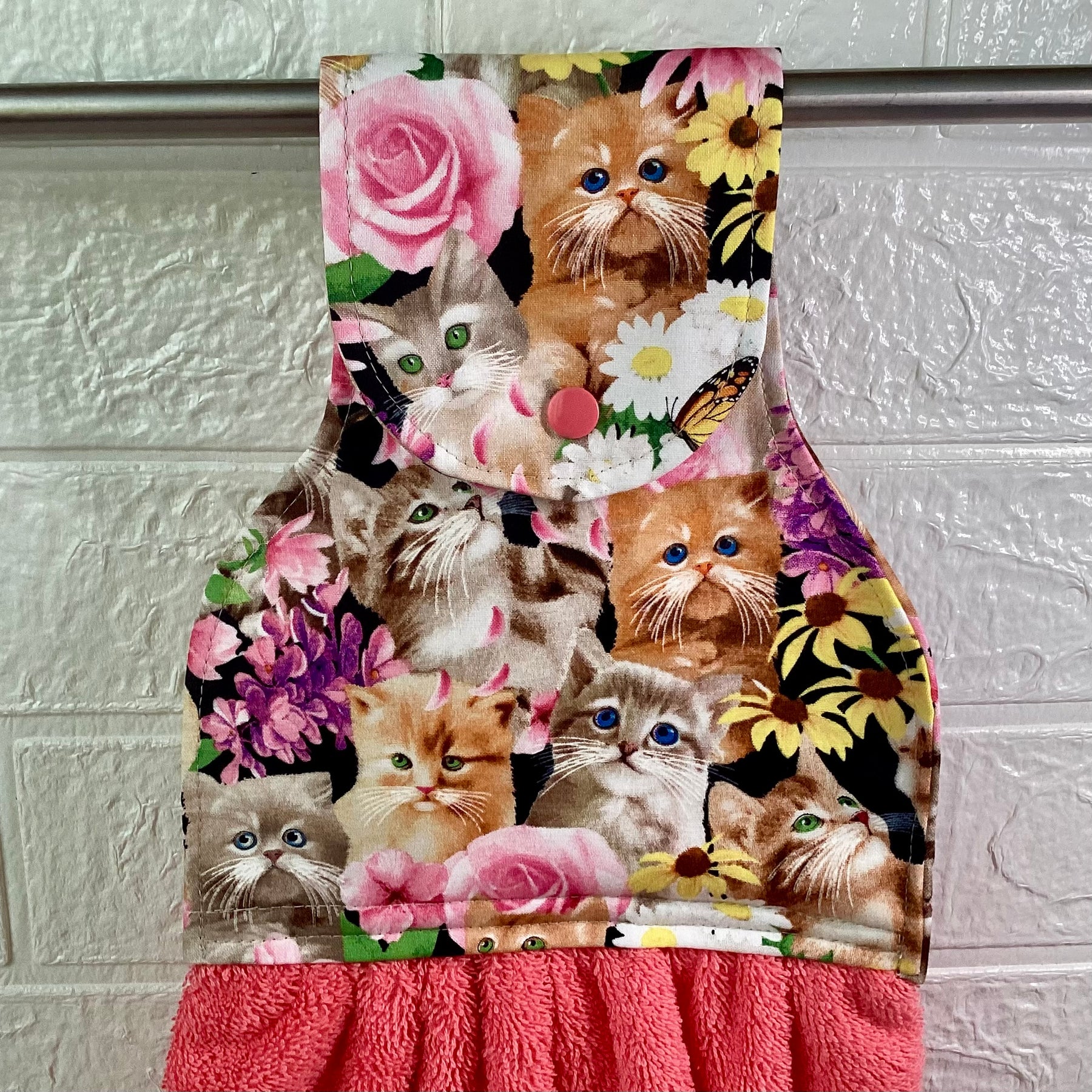 Kittens and roses (pink) hanging hand towel.