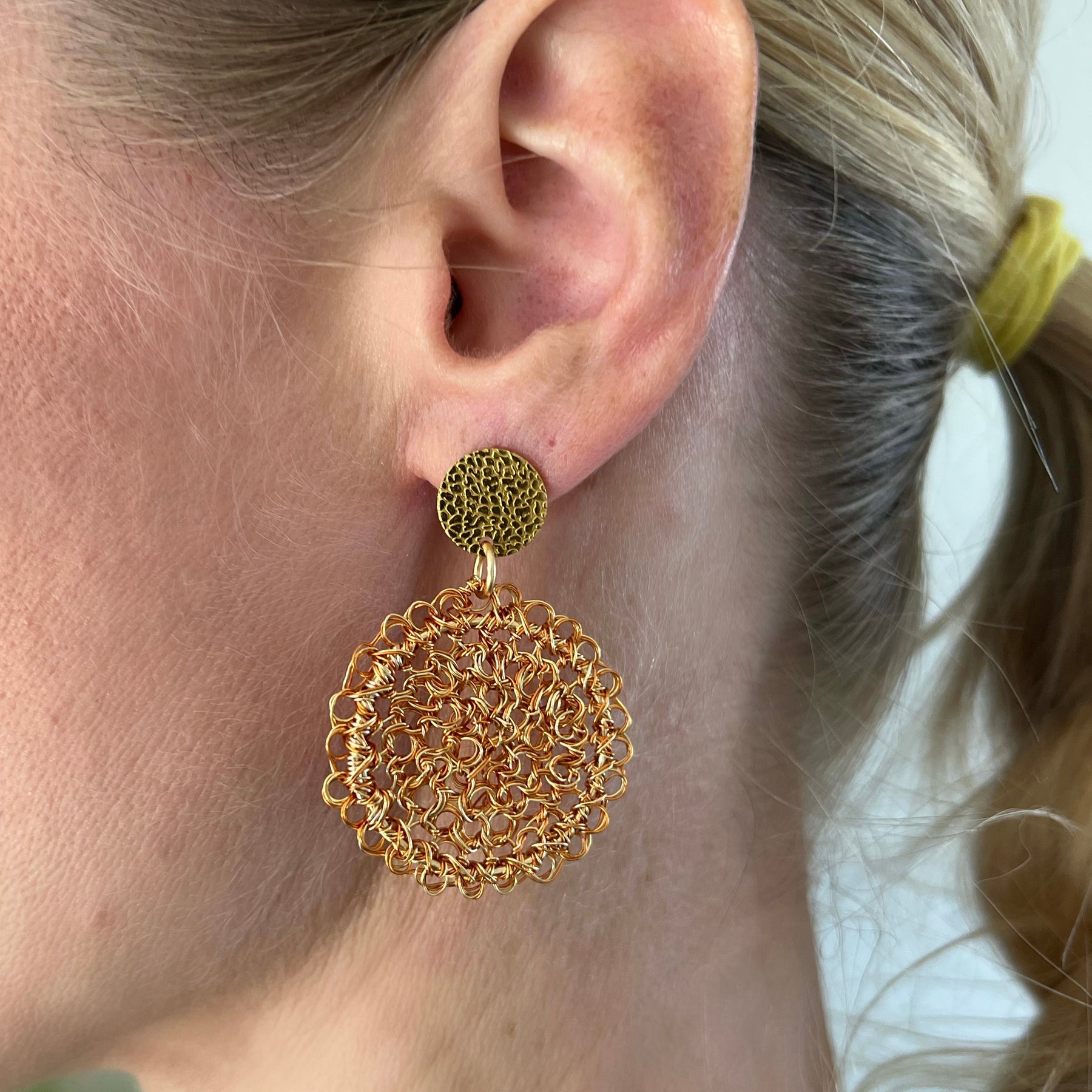 Luz del Sol (light of the sun) circle Peruvian wire earrings in gold and copper