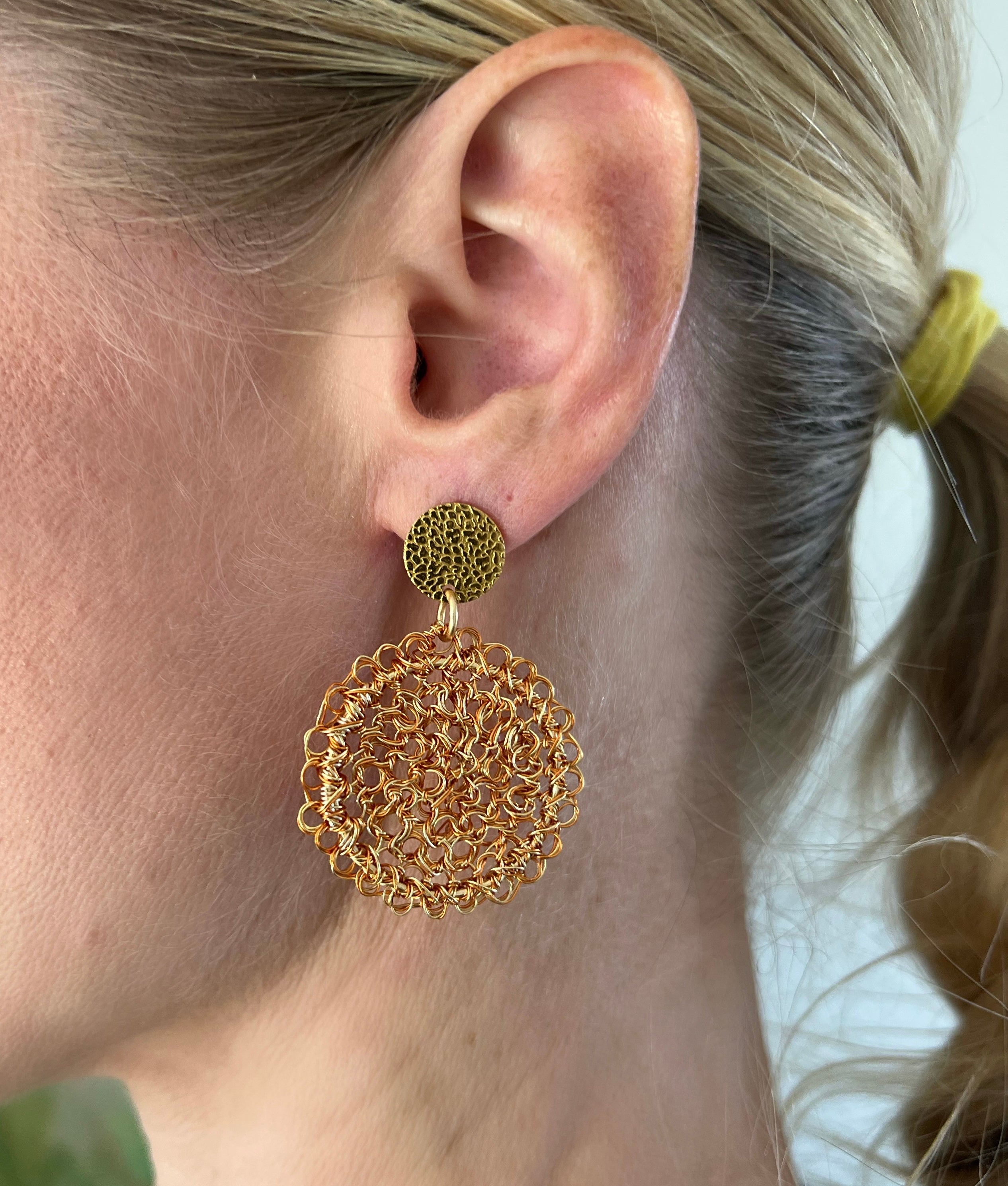 Luz del Sol (light of the sun) circle Peruvian wire earrings in gold and copper