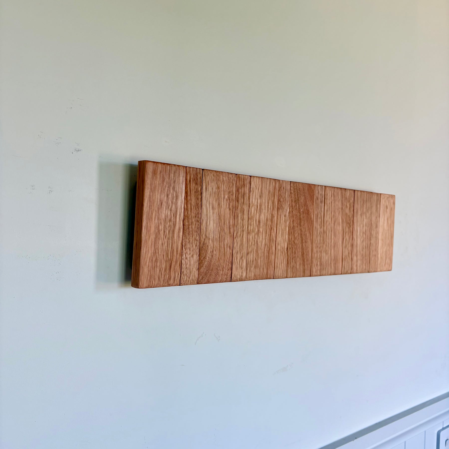 No.4 Tasmanian oak Horizon line coatrack
