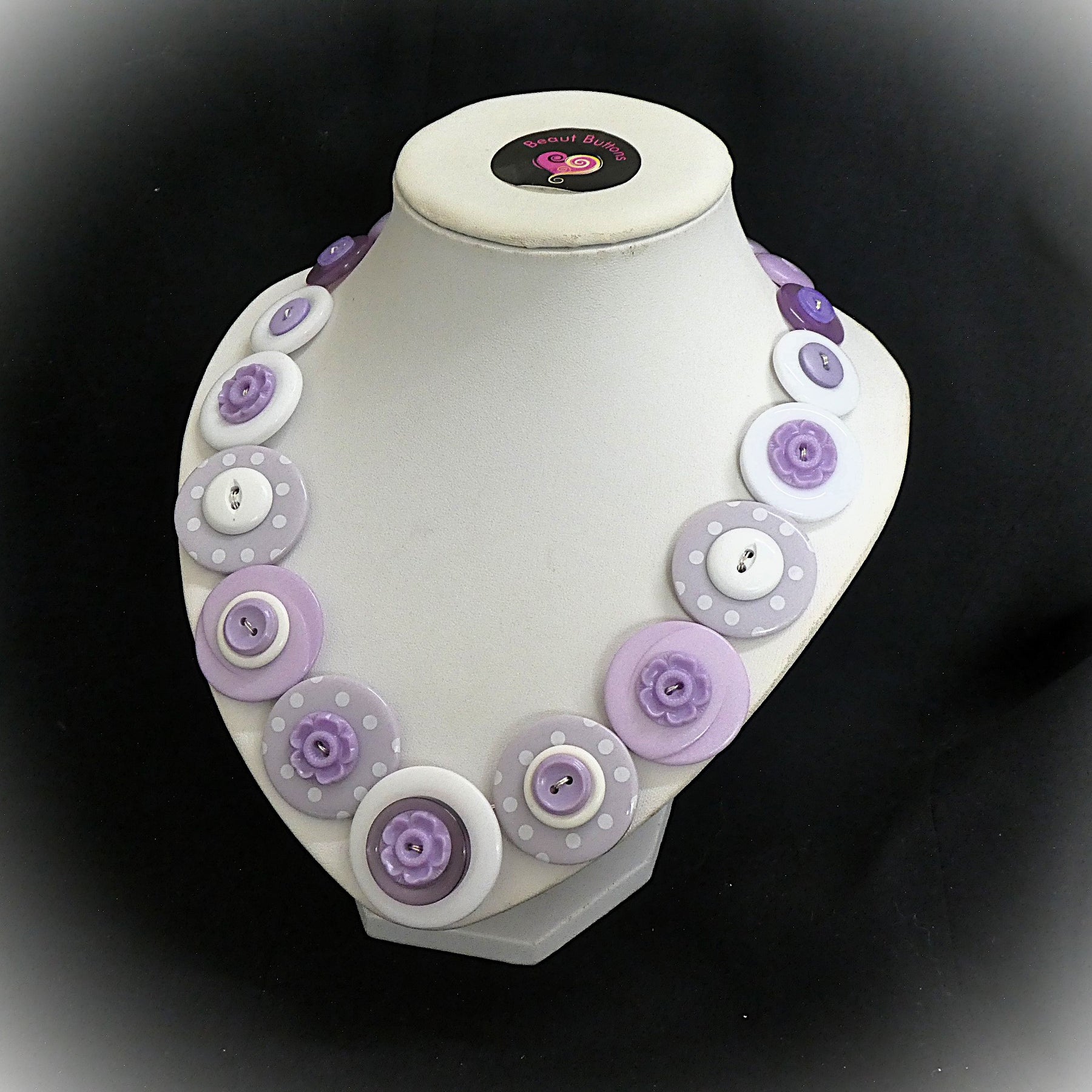 Button necklace - Sweet Lavender