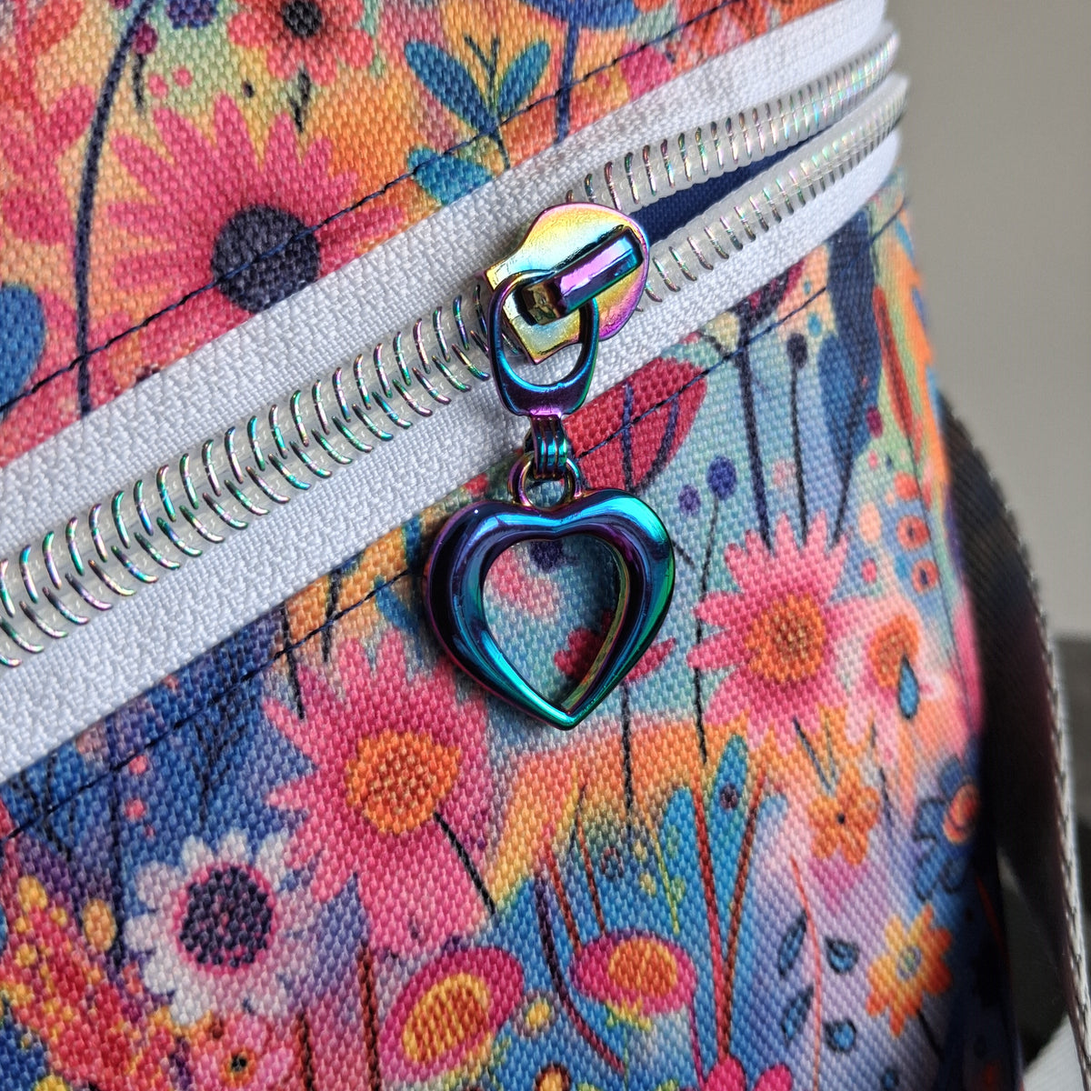Crossbody Sling Bag – Mini Traveler – Bright Floral/Blue Contrast