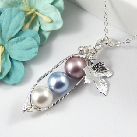 Three Peas in a Pod Necklace,Family Pea Pod Necklace