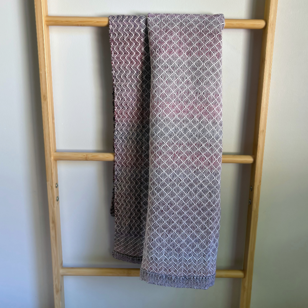 purple-handwoven-baby-blanket-light-side-ladder-folded