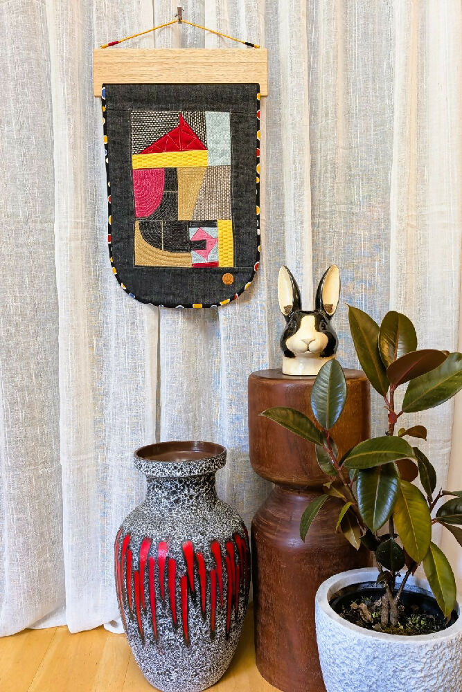 Quilted wallhanging with midcentury pots