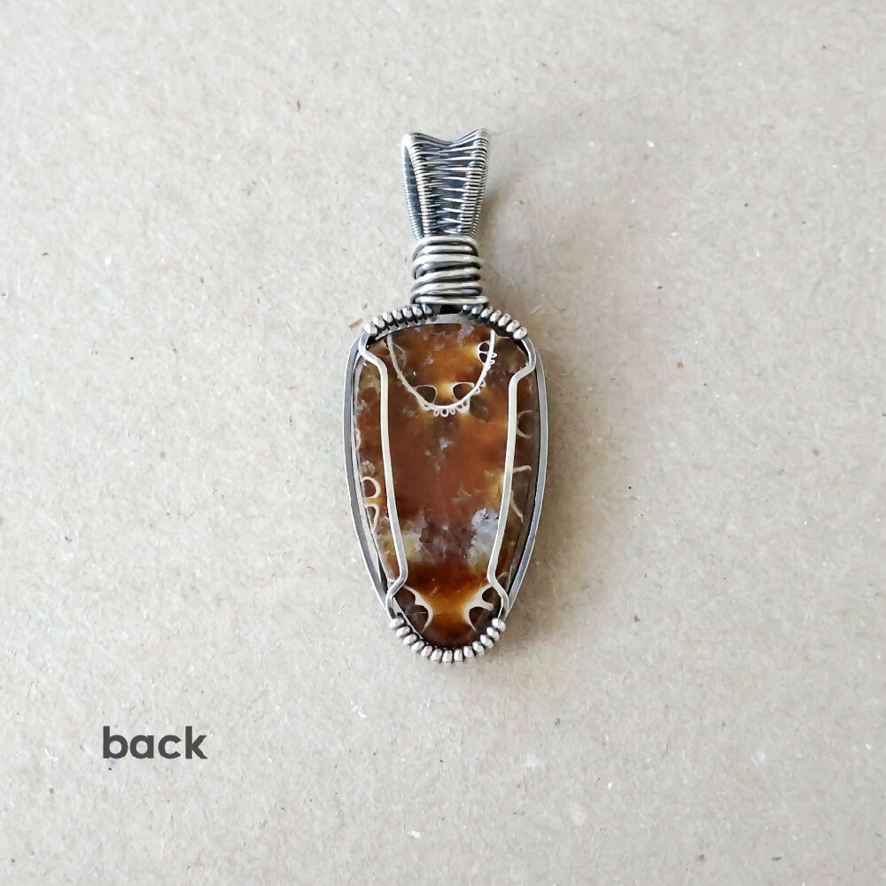 PJS06094_06_AmmonitePendant_C