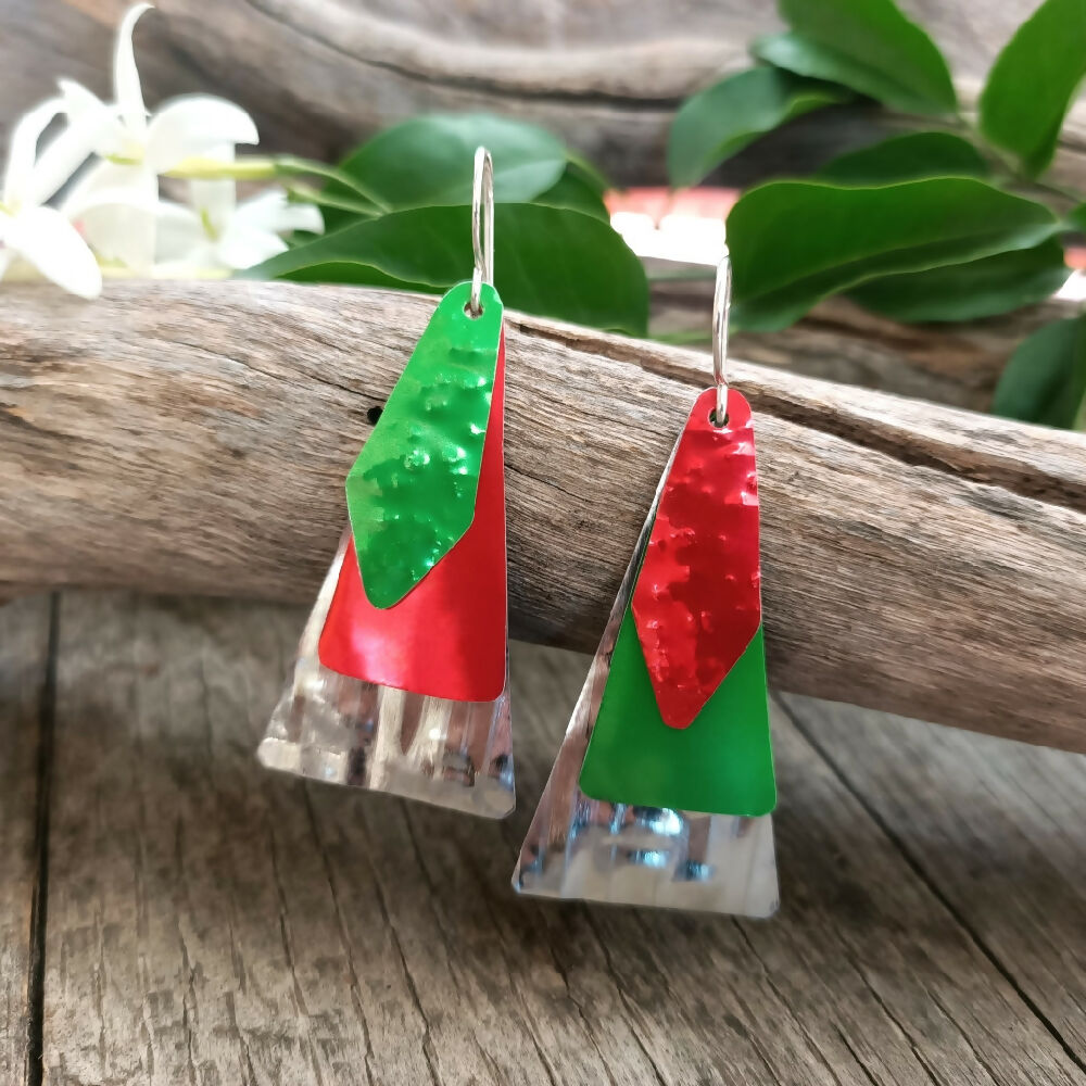 christmas tree earrings handmade upcycled green red 2..