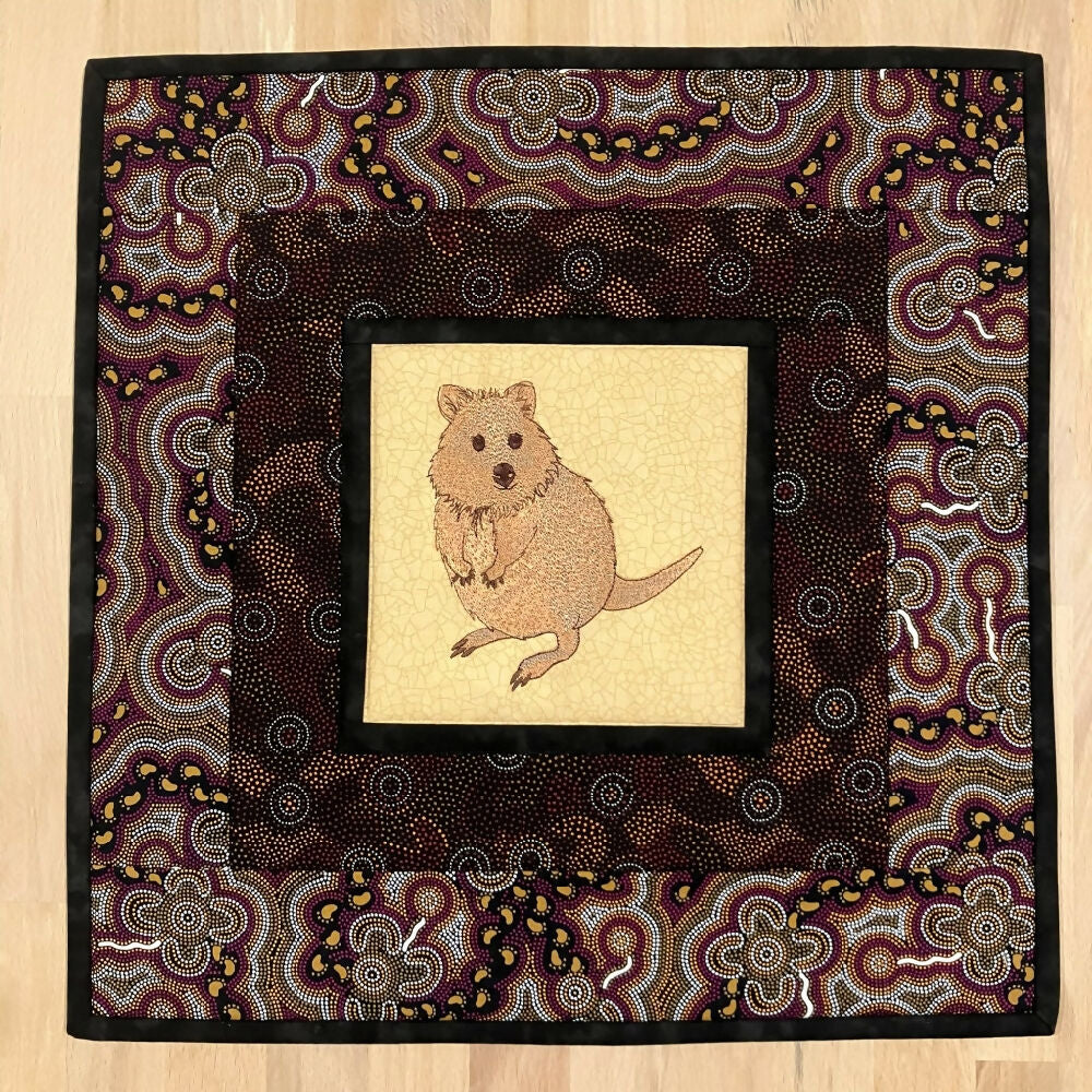 table-centre-handmade-Australian-native-quokka_4
