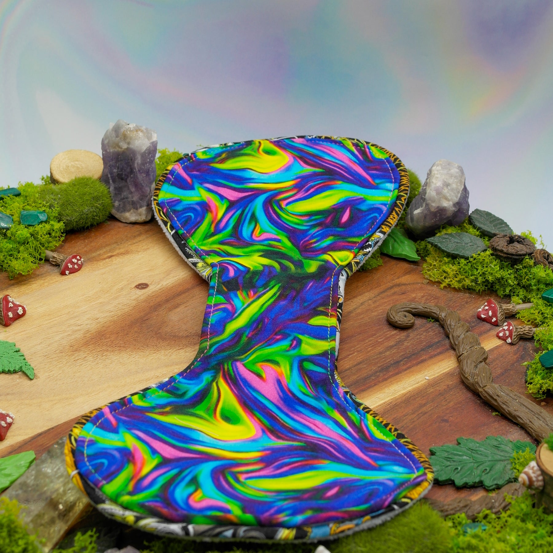 Reusable cloth pad 14" heavy (Flexuous) - trippy