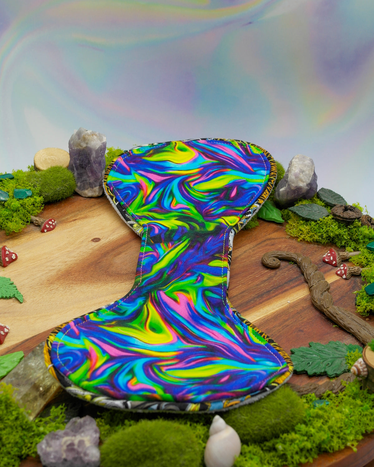 Reusable cloth pad 14" heavy (Flexuous) - trippy