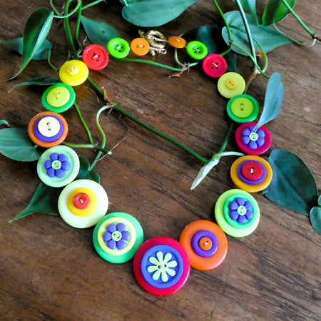 Button necklace - Summer Flowers