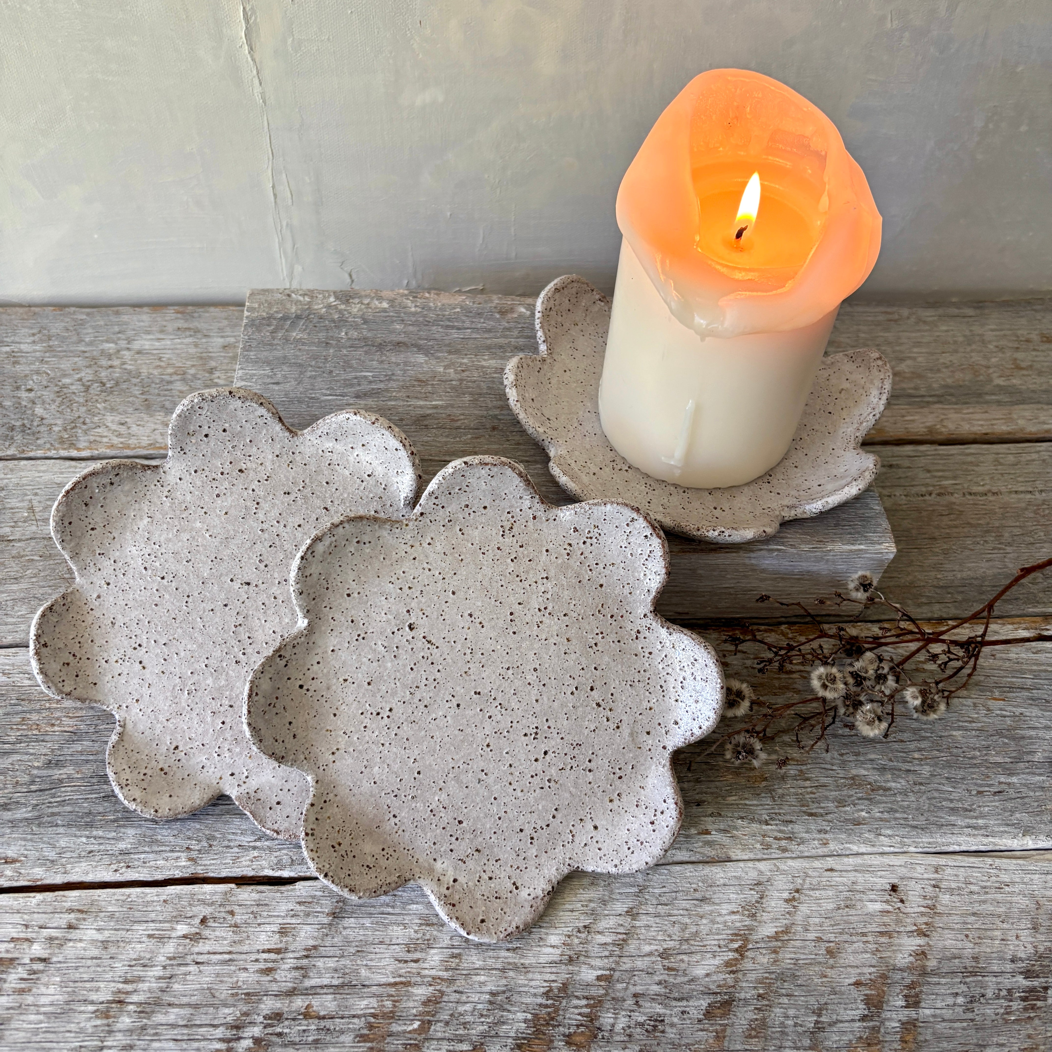 Flower shaped small ceramic plate - rustic and white