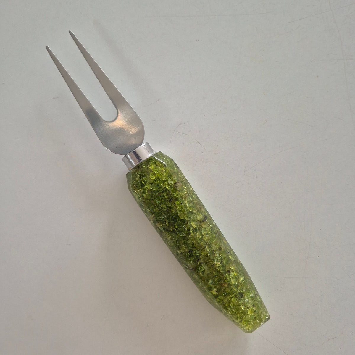 Resin bottle opener and cheese knife set with peridot