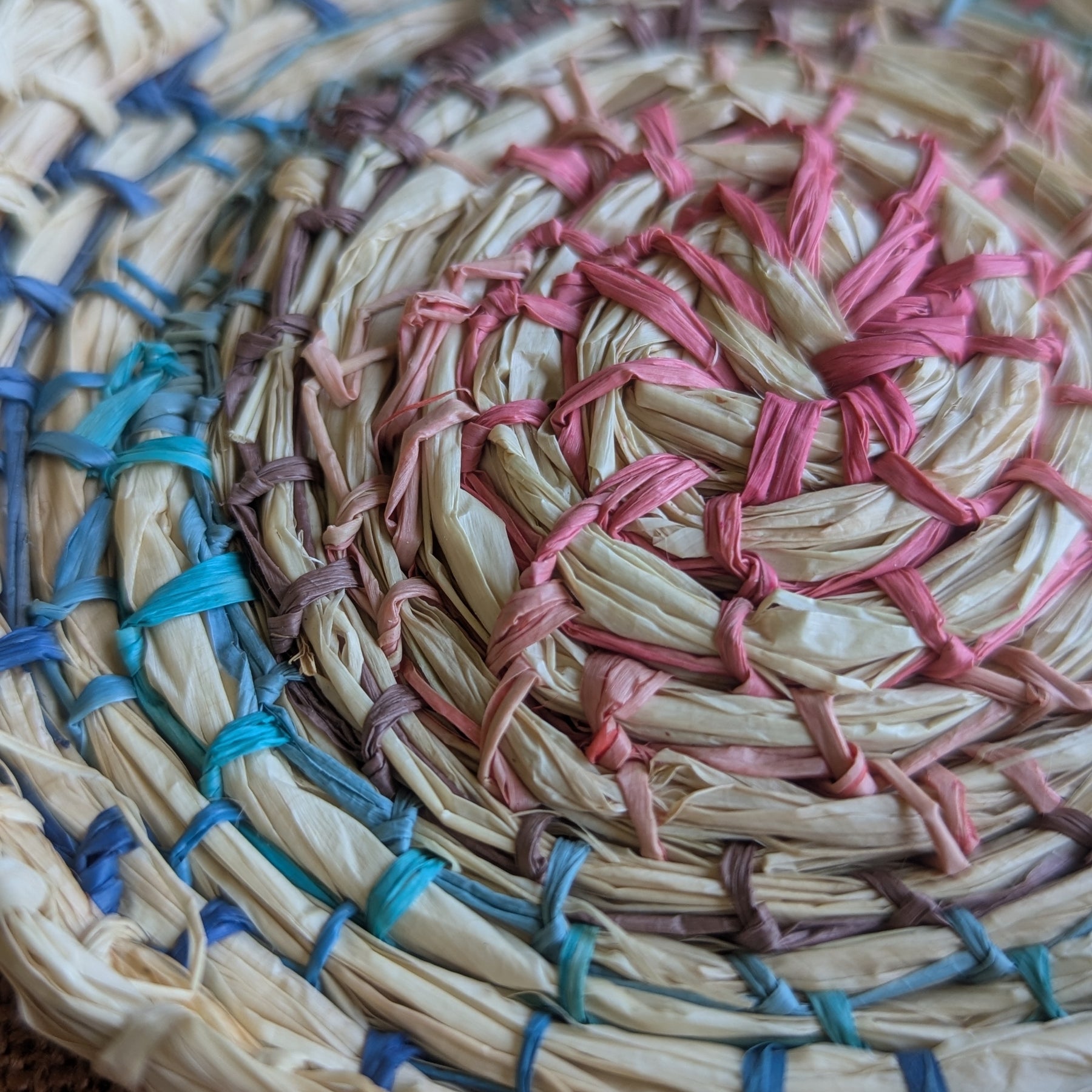 Small Coiled Basket | Organizer Small items Storage | Multicolour & Natural Raffia