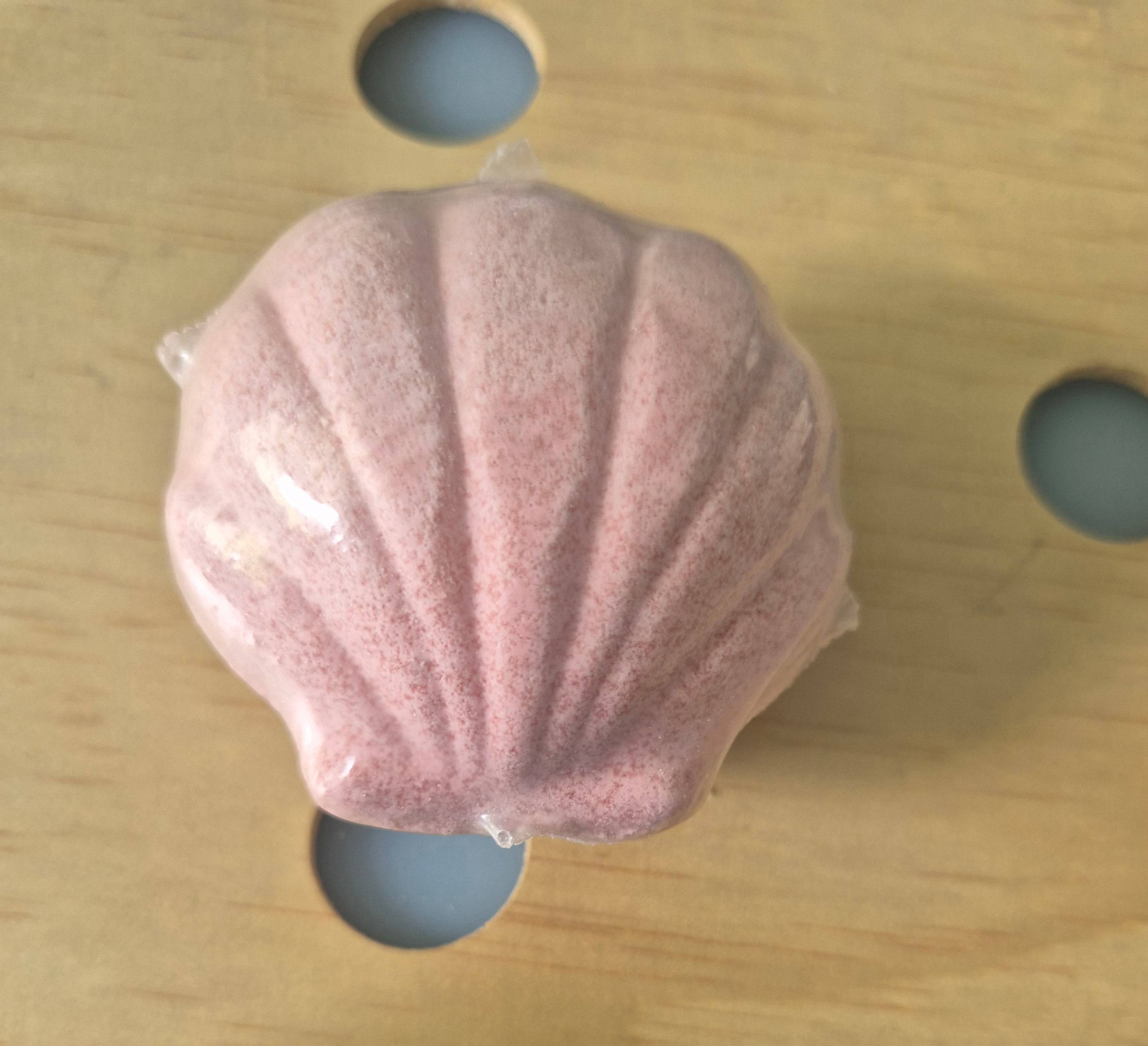 Handmade - Shell Shaped Luxury 120g Bath Bomb