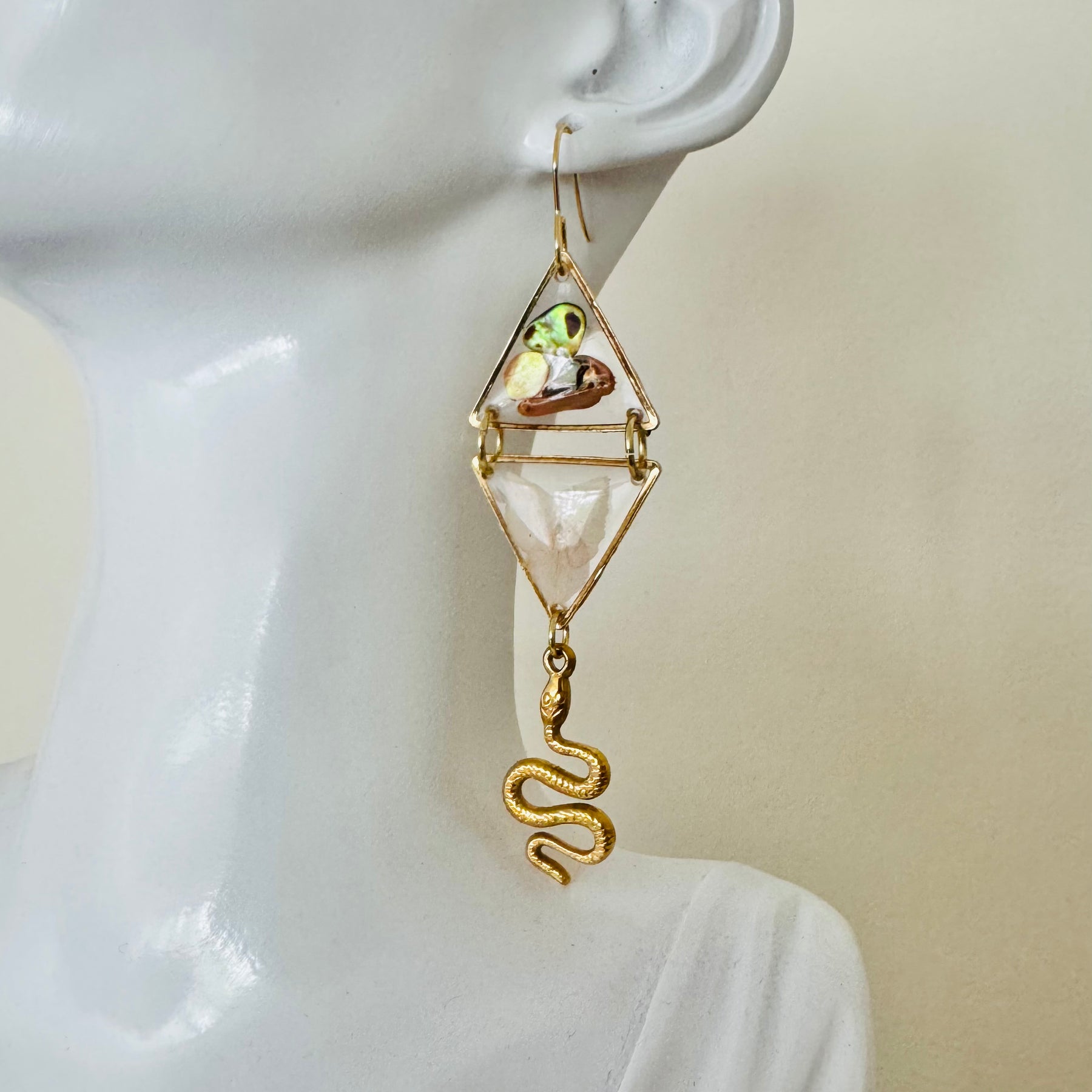 Double triangle cowrie shell and pressed flower resin earrings - gold