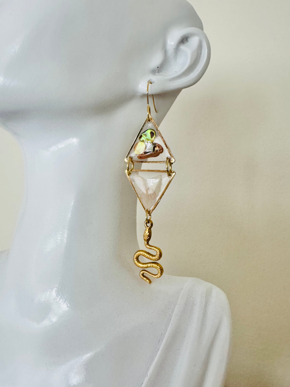 Double triangle cowrie shell and pressed flower resin earrings - gold