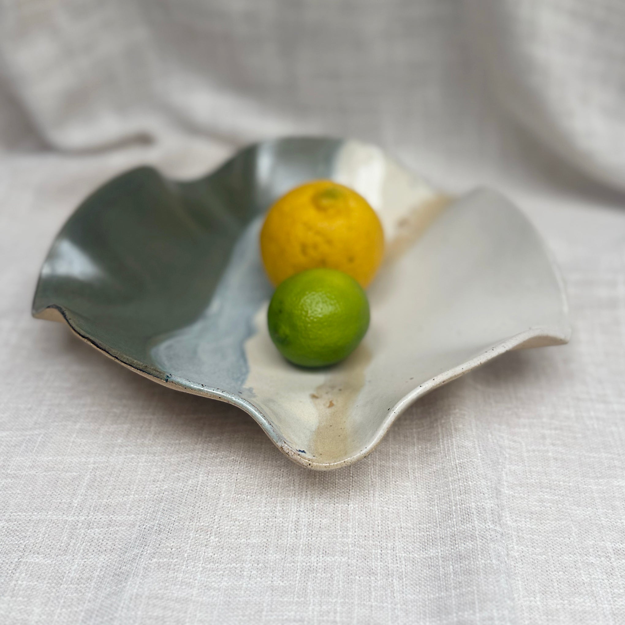 Ceramic Wave Bowl 26cm x 26cm