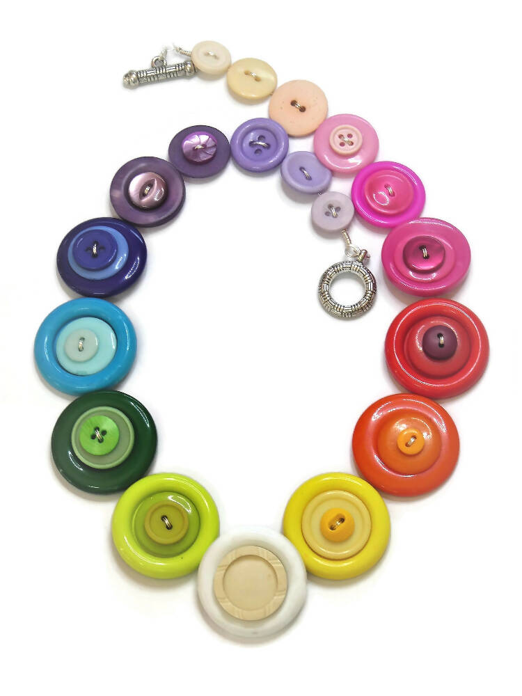Colorful button necklace - Rainbow Connection