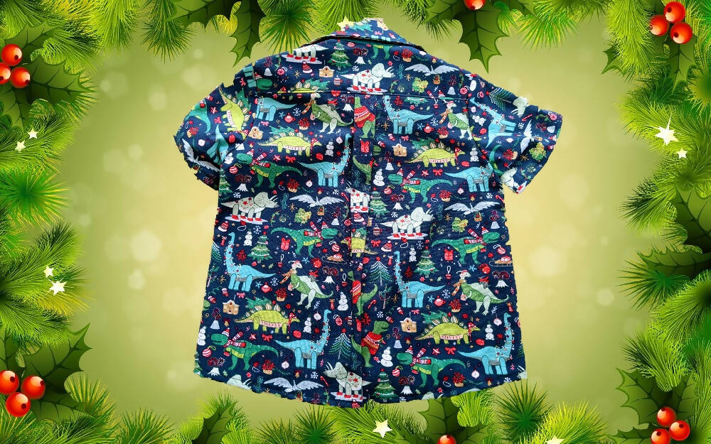 Xmas Festive Green Dino Shirt Back_InPixio_XX.JP