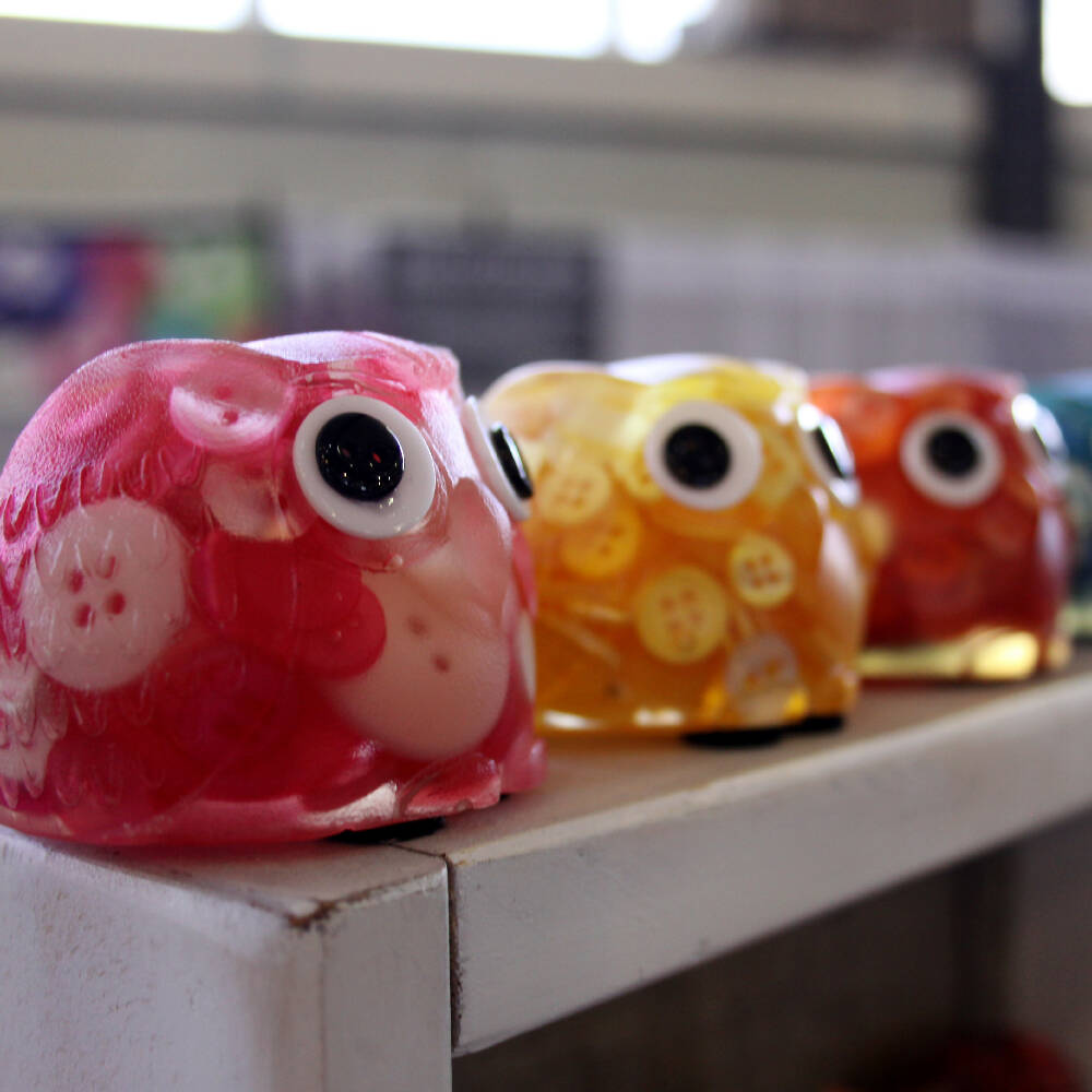 Owl Ornament in a Row Addicted to Buttons 1