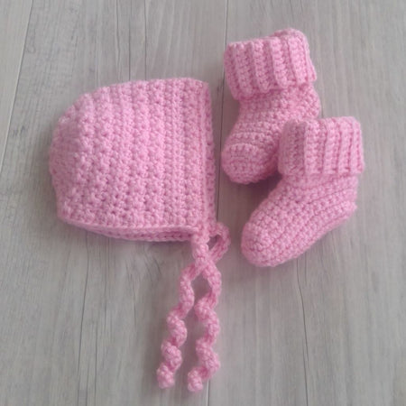 Baby bonnet booties Crochet 0-3mths