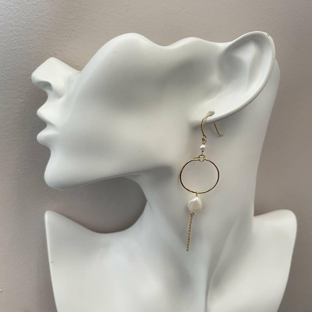 14K Gold filled freshwater pearl earrings with a gold hoop