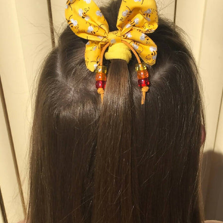 Naryanabeads butterfly hair tie