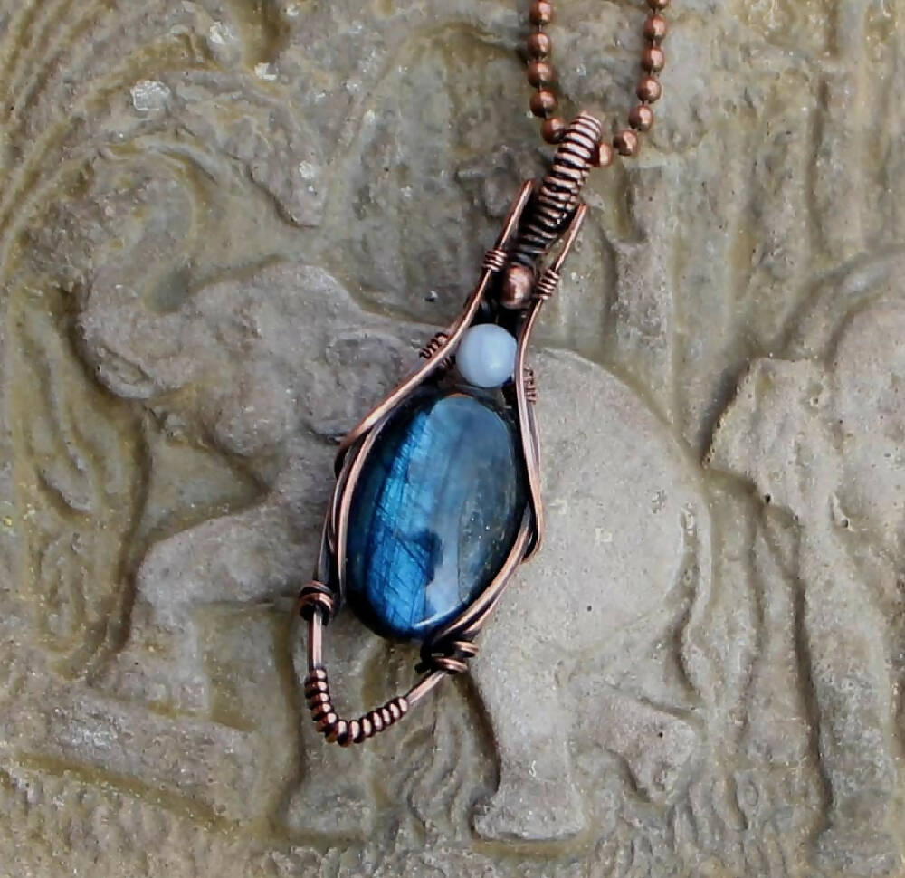 Blue Labradorite with Blue Lace Agate accent in Copper with chain