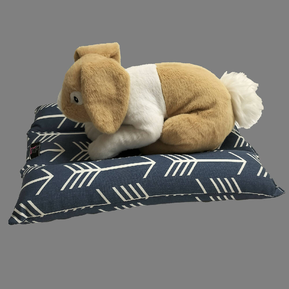 IMG20230326134629 blue arrow snugge bed 1400