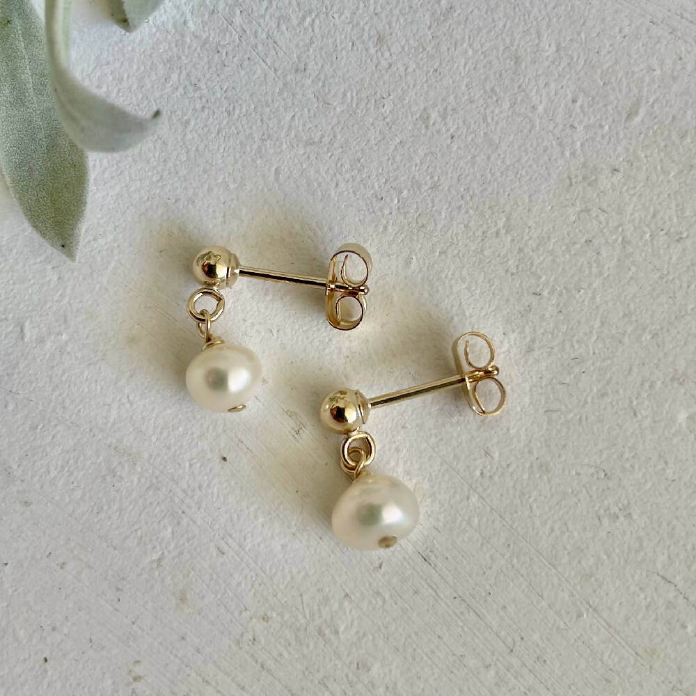 14K Gold filled small pearl earrings