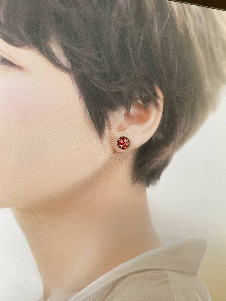 Resin stud earrings