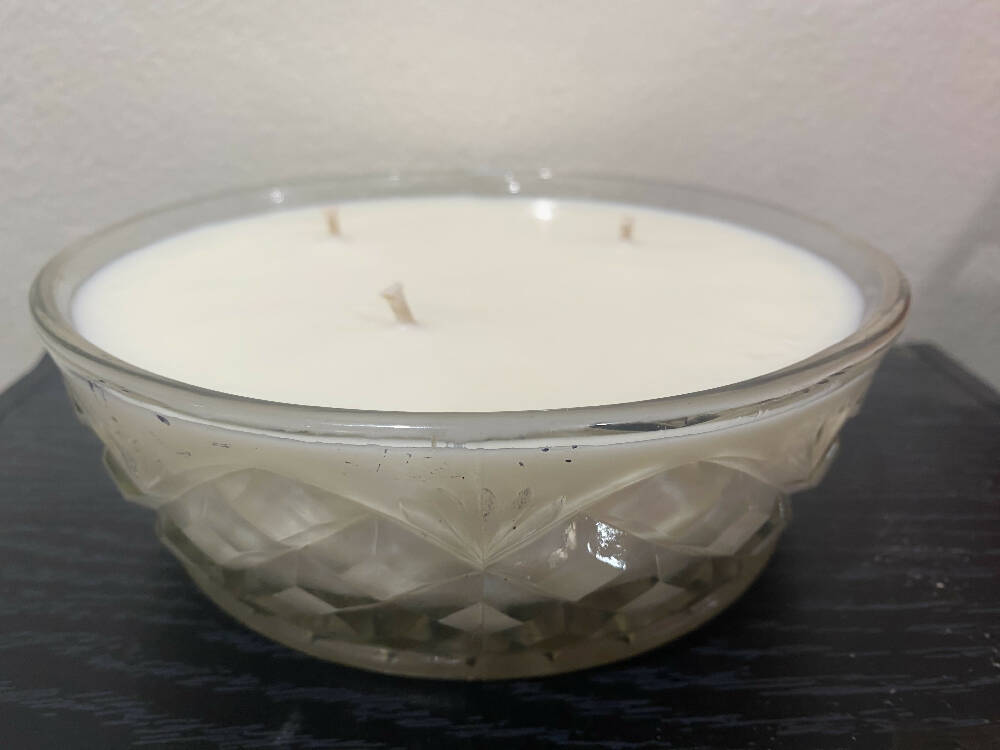 Hand poured soy wax candle 18cm