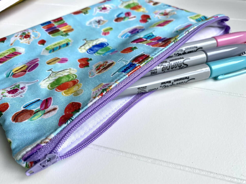 Macaron pencil case