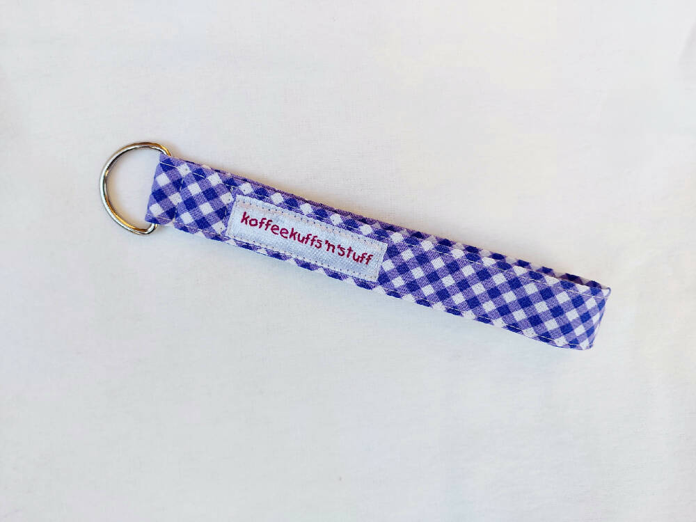 Wristlet D-ring key fob