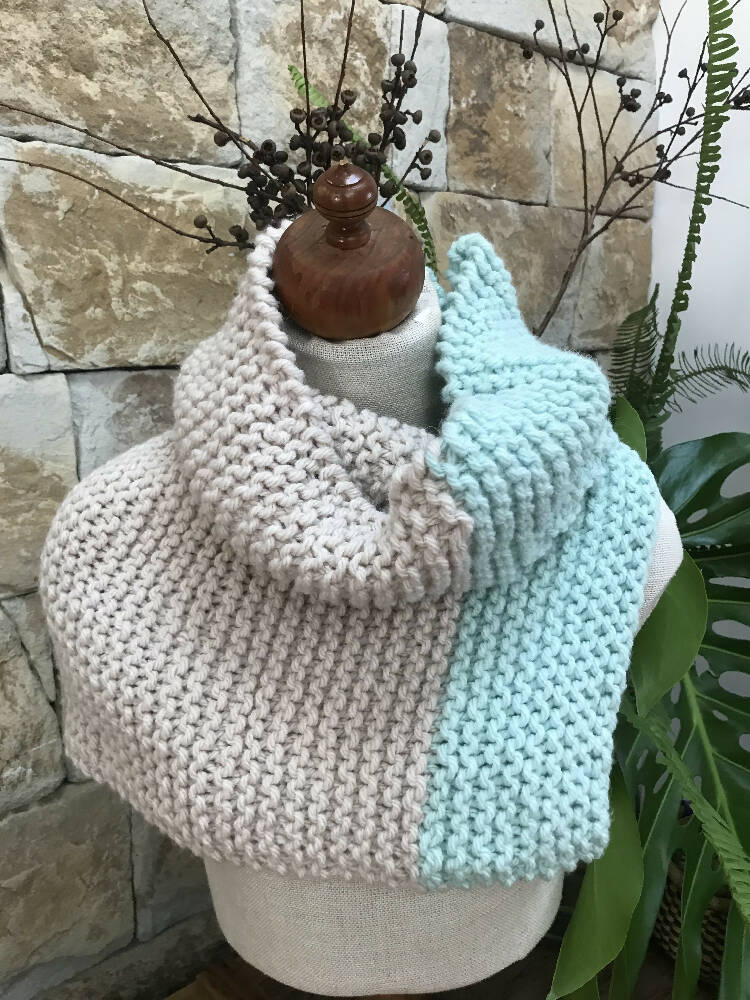 Chunky Handknit Pastel Cowl. Merino wool aqua cowl. Two tone