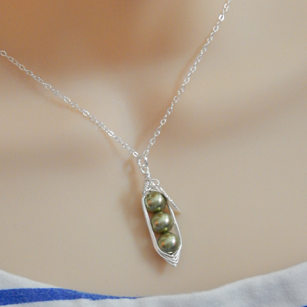 Three Peas In A Pod Silver Necklace
