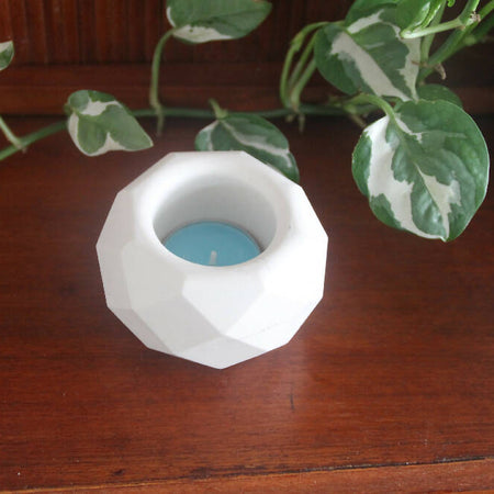 Faceted Tea Light Holder - Jesmonite - Ceramic like - handmade Lila Designs