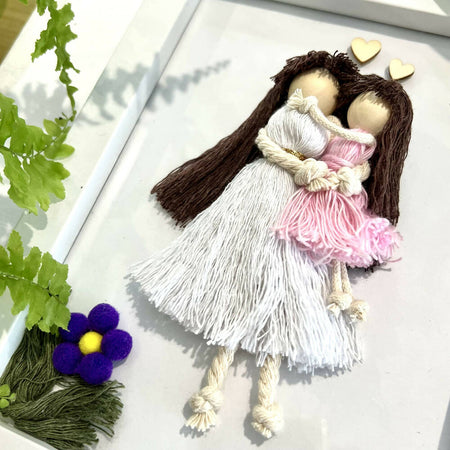 Macrame dolls Frame + Pompom Flower