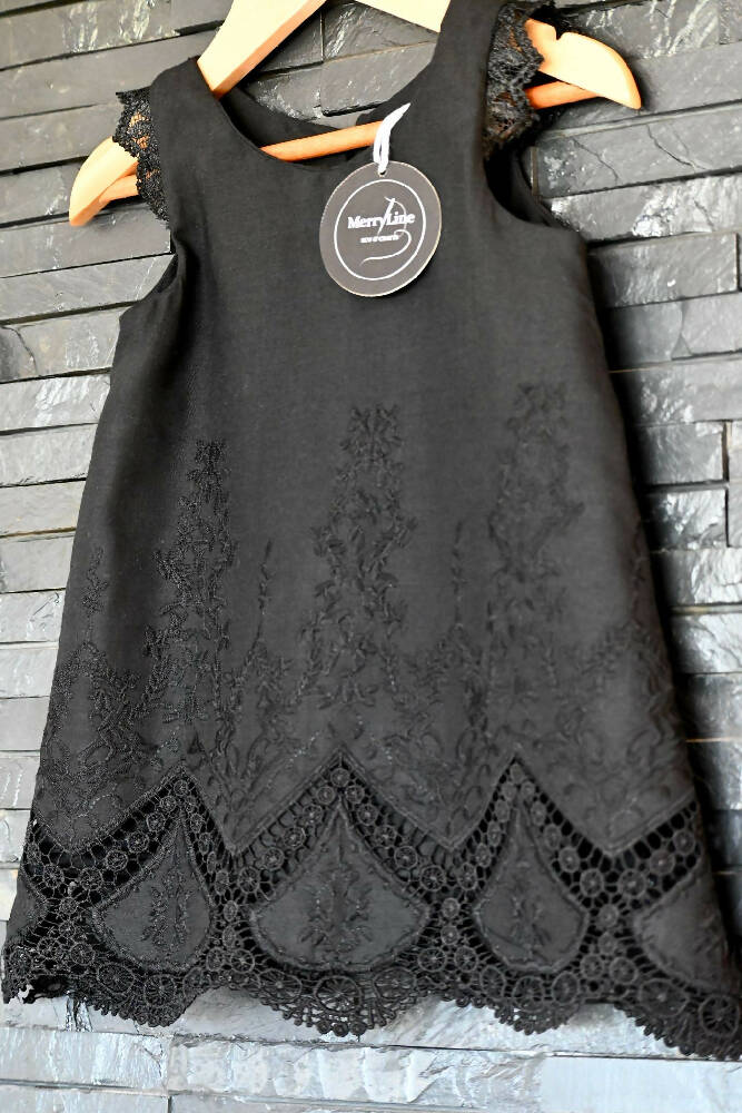 Merryline Black A-line Dress