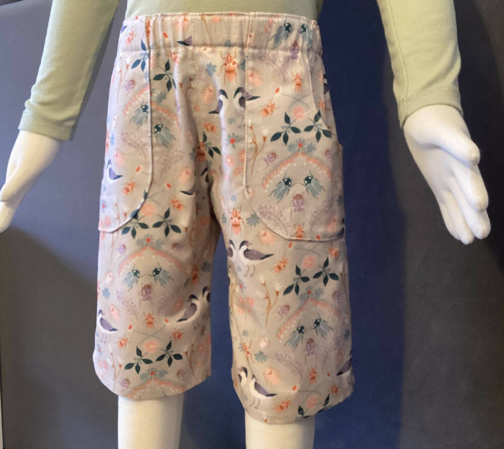 Boys/girls Bermuda style shorts