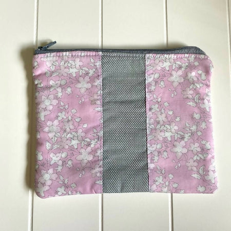 Pink and grey flowers purse